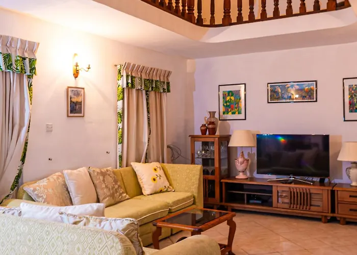 Bottle Palm Villa